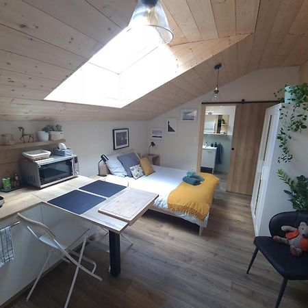 Sous Le Saule Apartment Nods Bagian luar foto